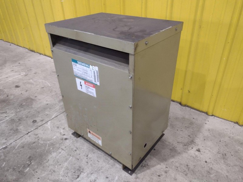 30 KVA SIEMANS MODEL #3F1Y030 480 V - 240V ELECTRIC TRANSFORMER: STOCK #23298