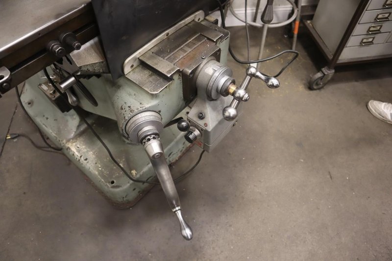 Bridgeport Series I Vertical Knee Mill, X &amp; Y-Axis Servo Power Feeds, 2-Axis Acu-Rite DRO- Auction Item