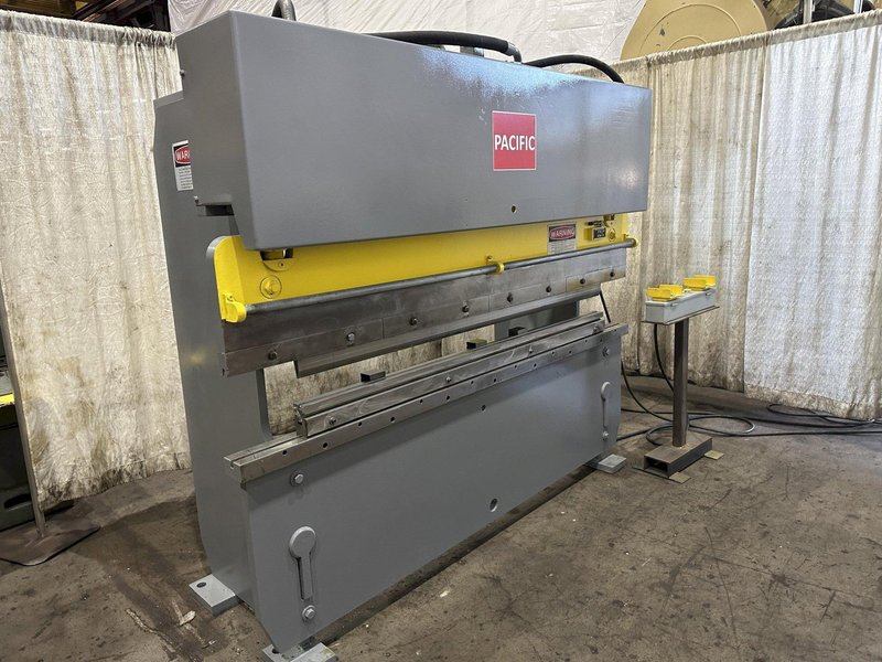 55 TON X 8' PACIFIC HYDRAULIC PRESS BRAKE: STOCK #76972