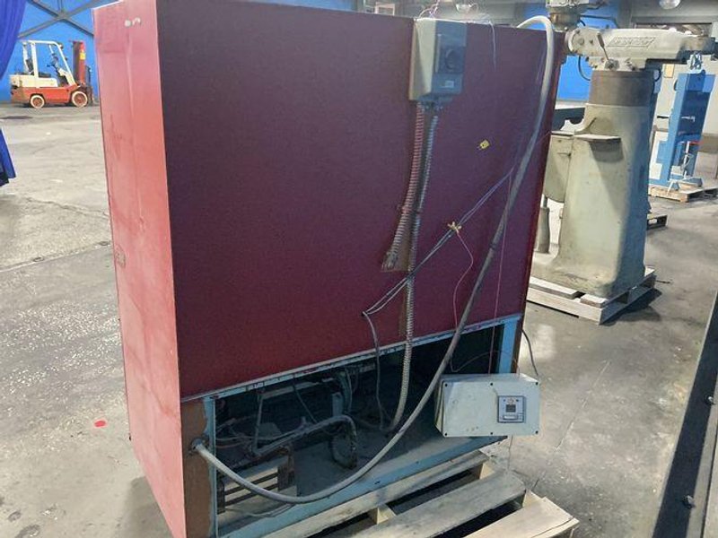 BLUE M 650* F / 343* C OVEN  -  P0M-136C-1