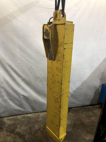 12" X 60" WALKER MAGNETIC MODEL #12X60RL LIFTING MAGNET (PART #AXM-7427-5R): STOCK #14607