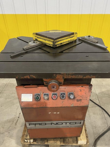 6&quot; X 6&quot; PRO-NOTCH POWER CORNER NOTCHER: STOCK #20276