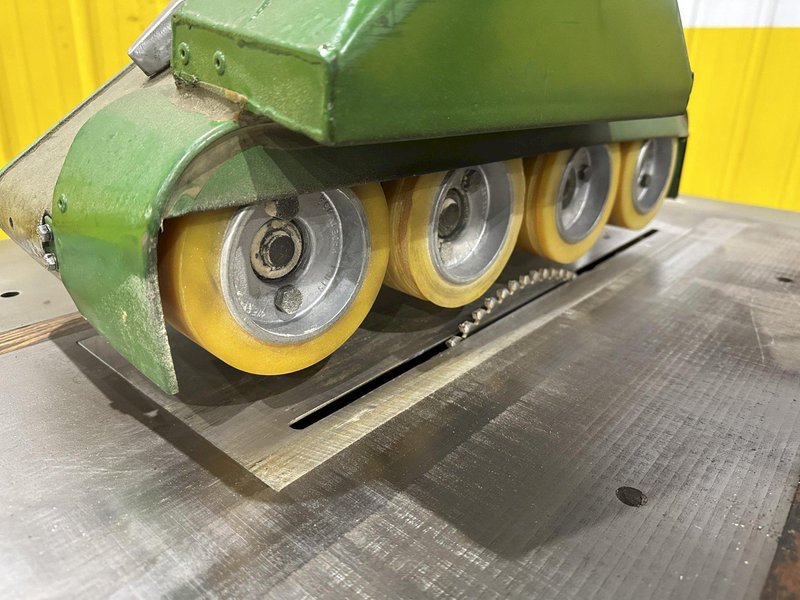 NORTHFIELD #4 POWERED TABLE SAW WITH MOTORIZED FEED ROLLS: STOCK #23080