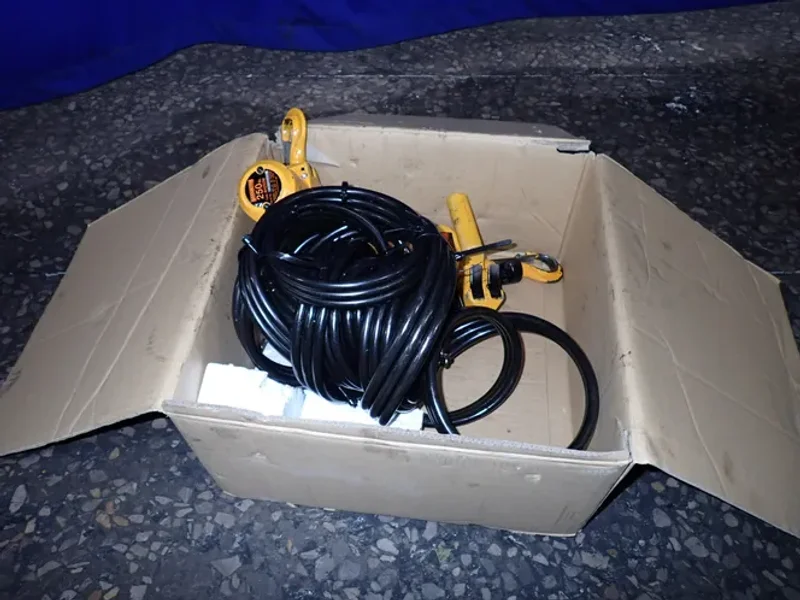 HARRINGTON 250 LBS HOIST   -  AH250M