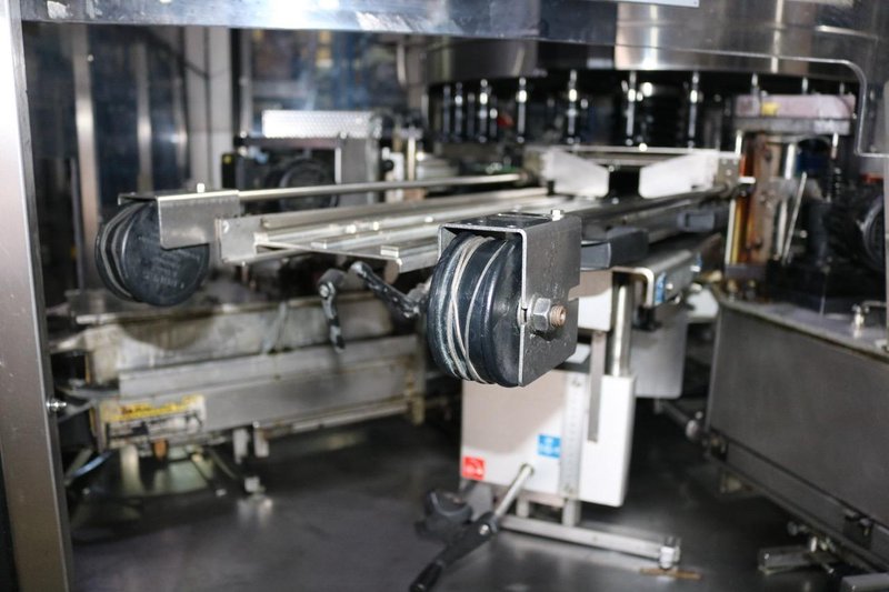 Krones Canmatic Labeler for Glass or PET Containers, 2005