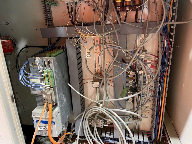 26" Minster Servo Feed MF 626-S/R