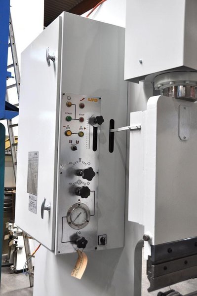 LVD - PP 100 ton x 3100 mm