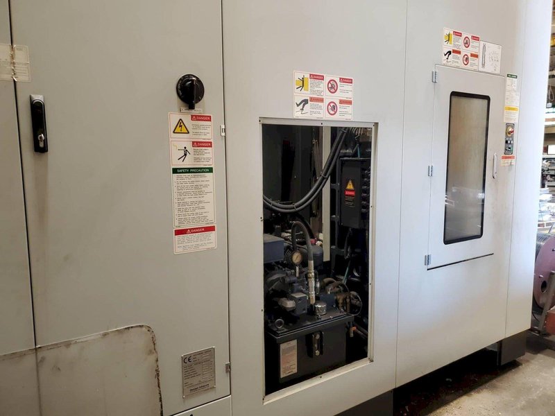 Doosan HP 5100 HMC, 2008 – TSC, Fanuc Control, Chip Conveyor