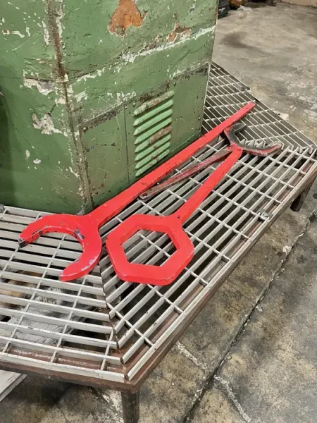 USED HERKULES WETZLAR 5" X 5" X 3/4" MECHNICAL ANGLE ROLL, Year: 1966