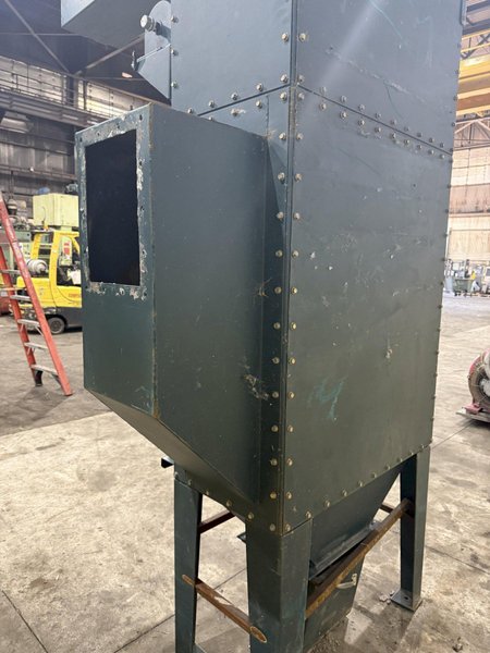 1,600 CFM FARR CAMFIL GOLD SERIES MODEL #GS2 DUST COLLECTOR: YOBRO #24036