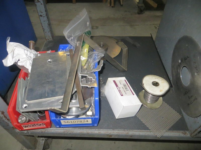 Rolling Work Bench w Wilton Bench Vise, Portable on Casters- Auction Item