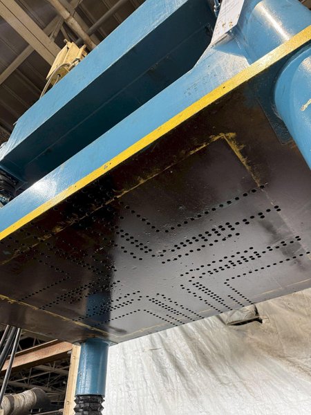 100 TON DAKE 18-255 HYDRAULIC 4 POST SPOTTING PRESS. STOCK # 0889925