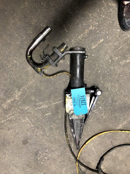 UNKNOWN MFG FOUNDRY CASTING WEDGE