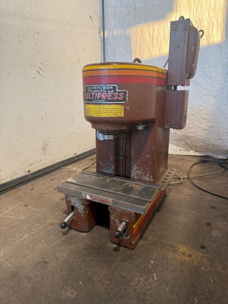 4 TON DENISON MULTIPRESS HYDRAULIC PRESS. STOCK # 1213925.