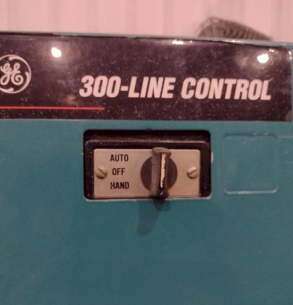 4,000 LB X 16" DURANT MODEL #MD-401-M MOTORIZED UNCOILER COIL REEL. STOCK # 0540326