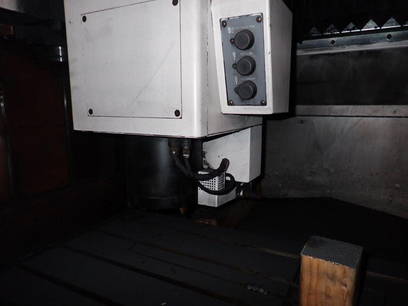 OKUMA CORPORATION 22" X 51" CNC VMC  -  GENOS M560-V