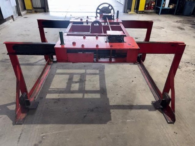 10,000# X 84&quot;L X 72&quot;W  BUSHMAN SHEET LIFTER STOCK# 4073