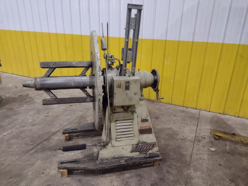 2,500 LB X 18" LITTELL MODEL #25-18 COIL REEL UNCOILER : YOBRO #25765