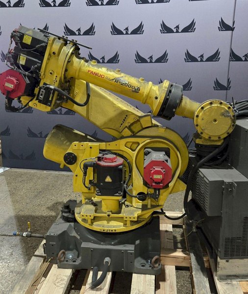FANUC R-2000IB/210F + R30IB ROBOT ARM AND CONTROL CABINET USED
