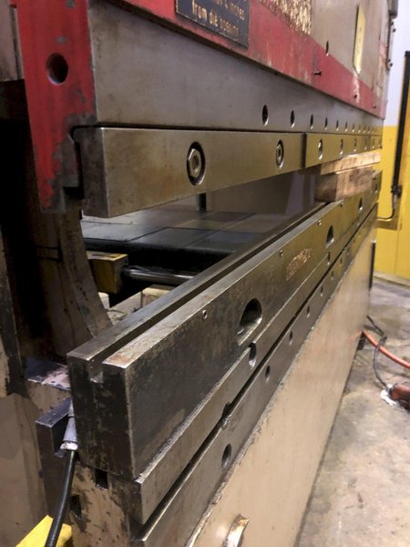 90 TON X 8&#039; CINCINNATI MODEL 90FMIIx6 HYDRAULIC PRESS BRAKE: STOCK #15768