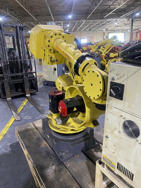 FANUC – R-2000iA/210F Robot w/ R-30iB Controls – PARTS ONLY