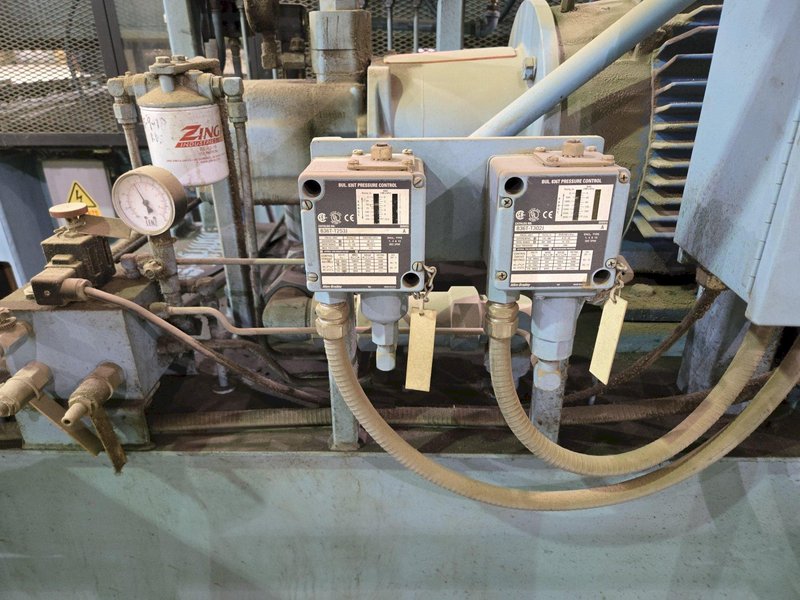 500 TON BRUNO FH500 DIE CUTTING PRESS. STOCK # 0772026