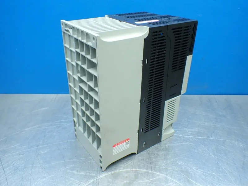 ALLEN-BRADLEY POWERFLEX 525 AC SERVO DRIVE  -  25B-D024N104