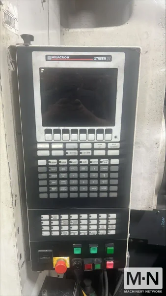 2200 TON 413 OZ CINCINNATI MODEL ML2200-413 INJECTION MOLDING MACHINE MFG 2001