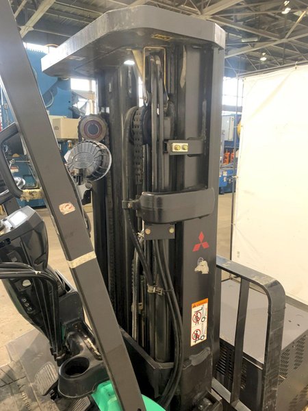 4,450 LB. MITSUBISHI MODEL FBC25N-AC ELECTRIC FORKLIFT. STOCK # 1162923.