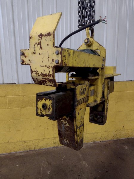 2000 LBS BRADLEY LIFTING POWERED TELESCOPING COIL GRAB LIFTER: STOCK #17883