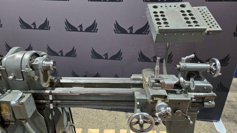 SOUTH BEND UNKNOWN MODEL 10″ LATHE USED