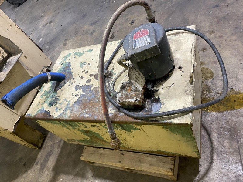 4 CUBIC FOOT ELECTRO-DEBURRING COMPANY  MODEL #R32 TUB TYPE VIBRATORY FINISHING MACHINE : STOCK #17209