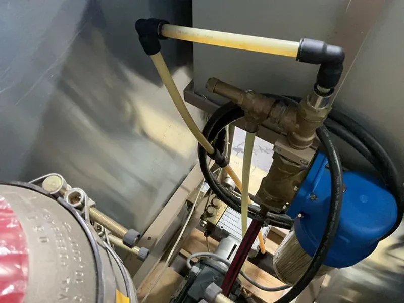 IPC 8 L TEST BURST MACHINE   -  1520.0011