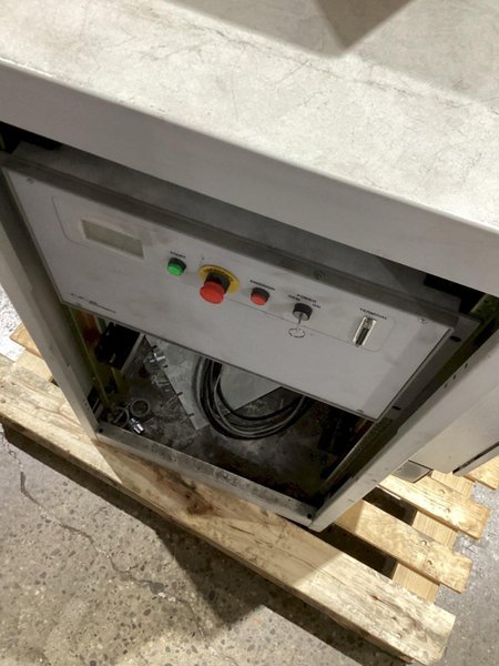 IPG YLR-1000 LASER CUTTING PANEL CABINET AND TEACH PENDANT USED