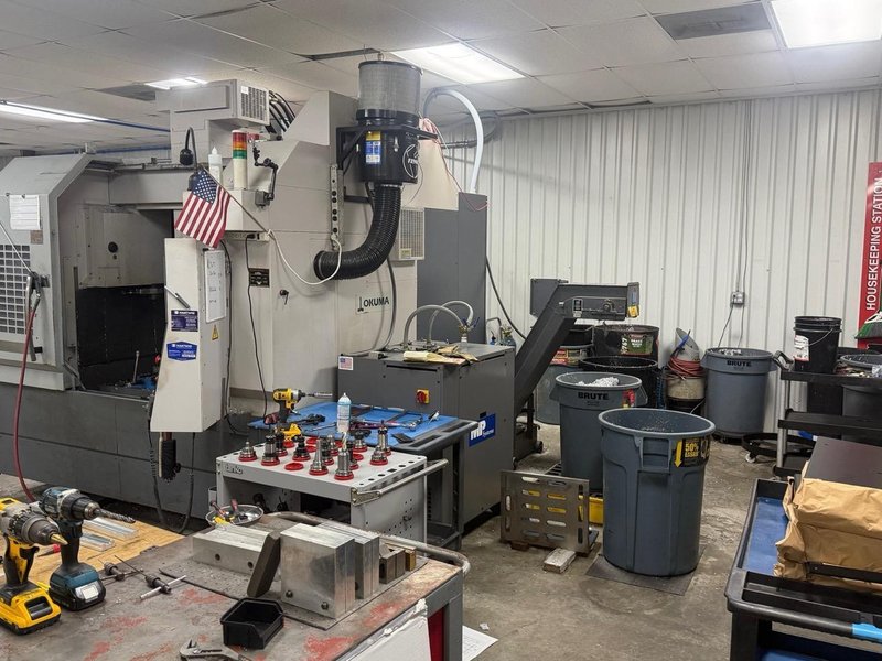 Okuma Genos M560-V VMC, 2013 – TSC, Probe, Rotary Table