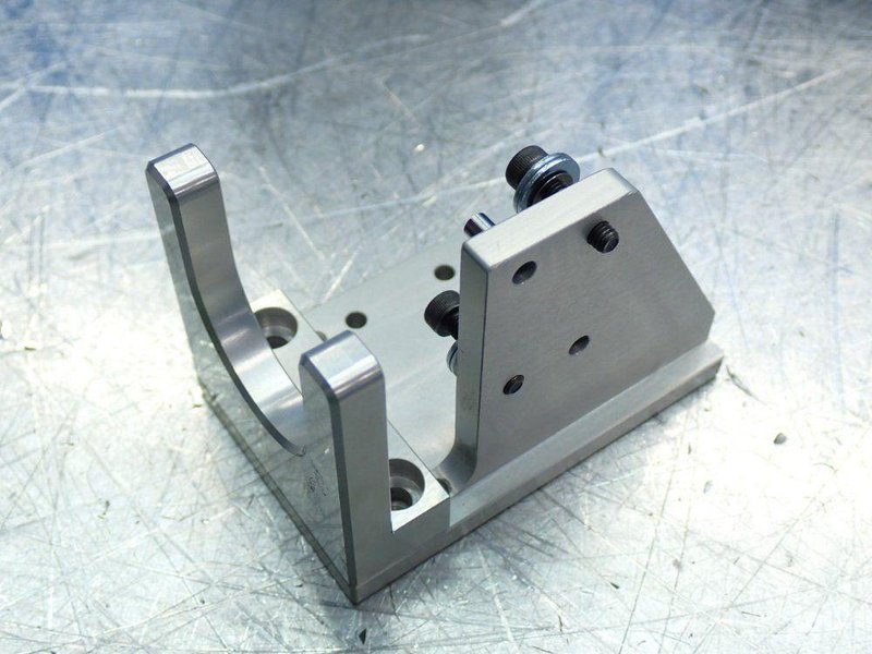 OMRON ACCURAX LINEAR MOTOR PICK &amp; PLACE SYSTEM  -  R88L-ES-PM-C110-B300-0001
