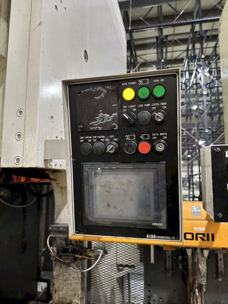 220 TON AIDA GAP FRAME METAL STAMPING PRESS