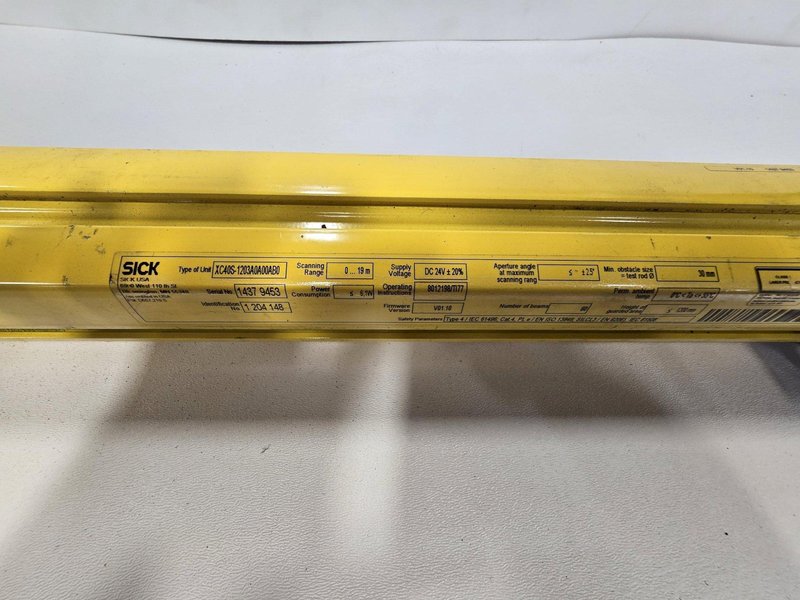SICK XC40E-1203A0A0AAA0/XC40S-1203A0A0AAA0 LIGHT CURTAIN SET USED