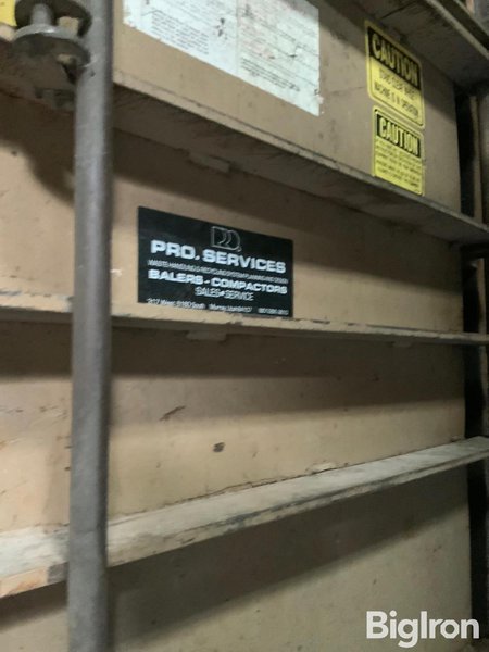 48&quot; X 30&quot; VALUE-LINE MODEL #KXD-48 HYDRAULIC VERTICAL BALER. STOCK # 1263122