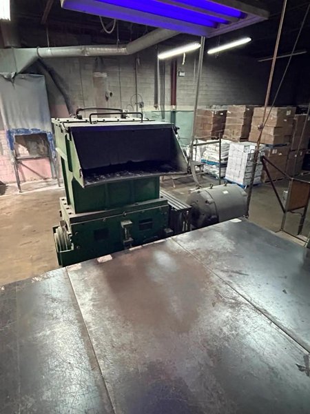 Cumberland Model 43 Granulator – 200 HP, 43″ Cutting Width