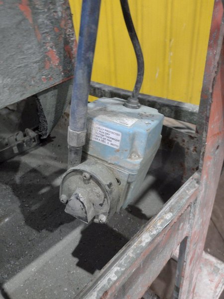 7.5 HP X 20" NORTON CLIPPER BLOCKBUSTER WET BRICK AND BLOCK SAW: YOBRO #25033