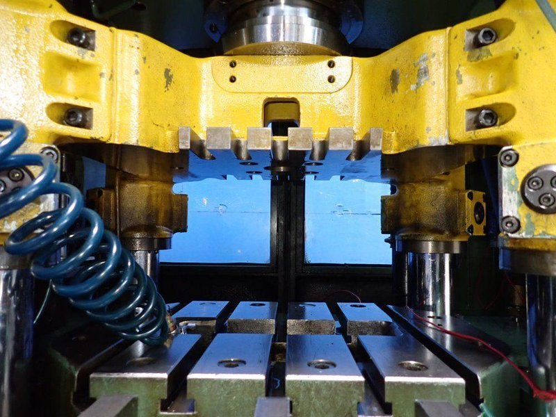 BRUDERER AG STAMPING PRESS  -  BSTA 20