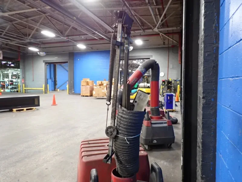 LINCOLN ELECTRIC FUME EXTRACTOR