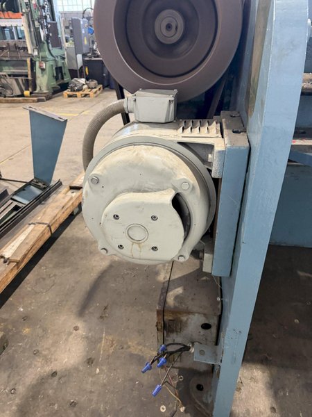 10' X 3/8" CINCINNATI 2510 MECHANICAL SQUARING SHEAR. STOCK # 0779525