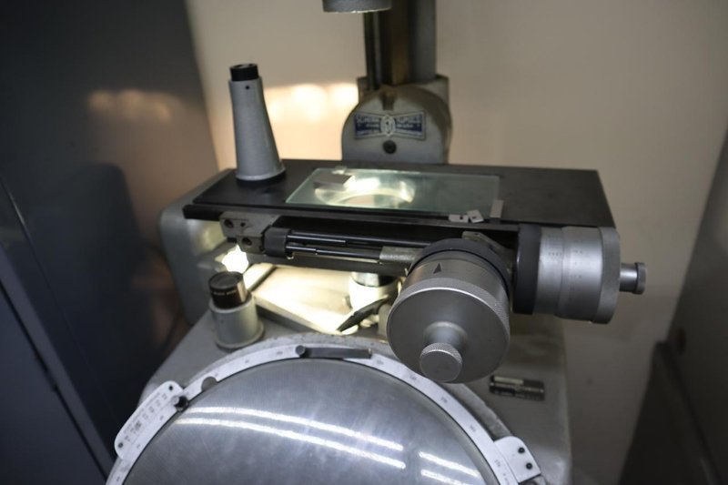 Scherr Tumico 14" Standing Optical Comparator, Manual Stage, 10X and 20X Lens- Auction Item