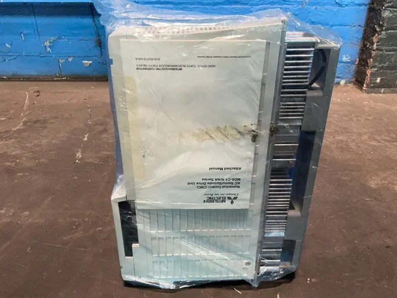 MITSUBISHI 3.5 KW SERVO DRIVE UNIT  -  MDS-C1-V1-35-N