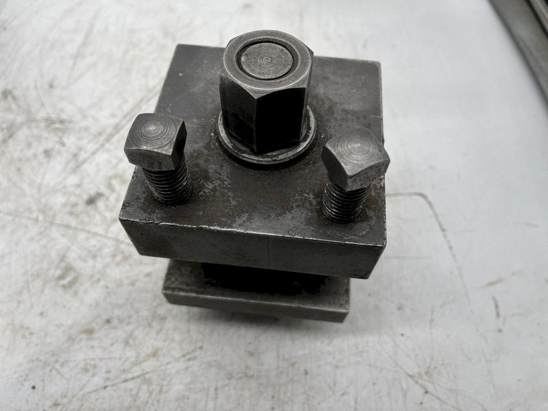 QUICK CHANGE TOOL HOLDER STOCK #16228