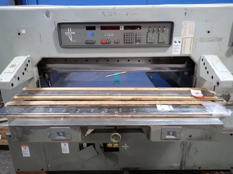 POLAR MOHR 52" PAPER SHEAR  -  137 EMC