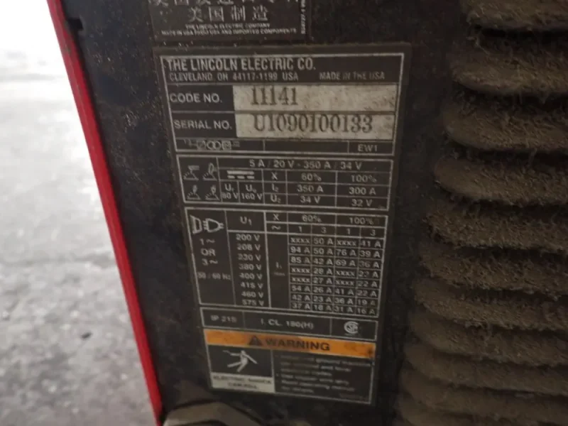 LINCOLN 350 A WELDER  -  POWER WAVE 355