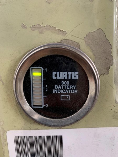 4000 LB. YALE ELECTRIC WALK BEHIND FORKLIFT. STOCK # 1060923.